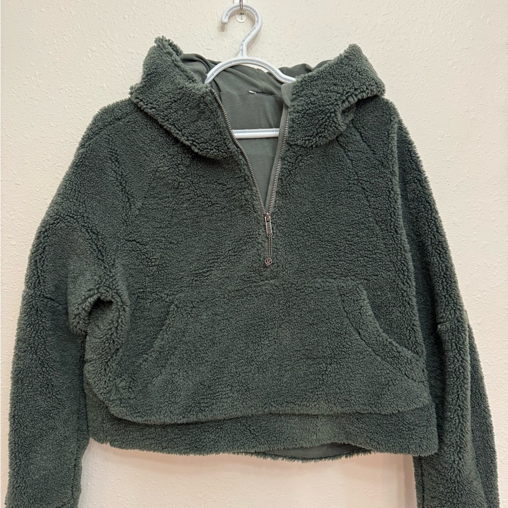 Lululemon Scuba Sherpa Hoodie Olive Green - Picture 2 of 6